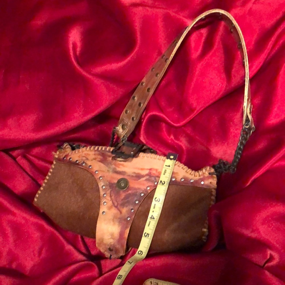 Handbag ๐ - Picture 8 of 14